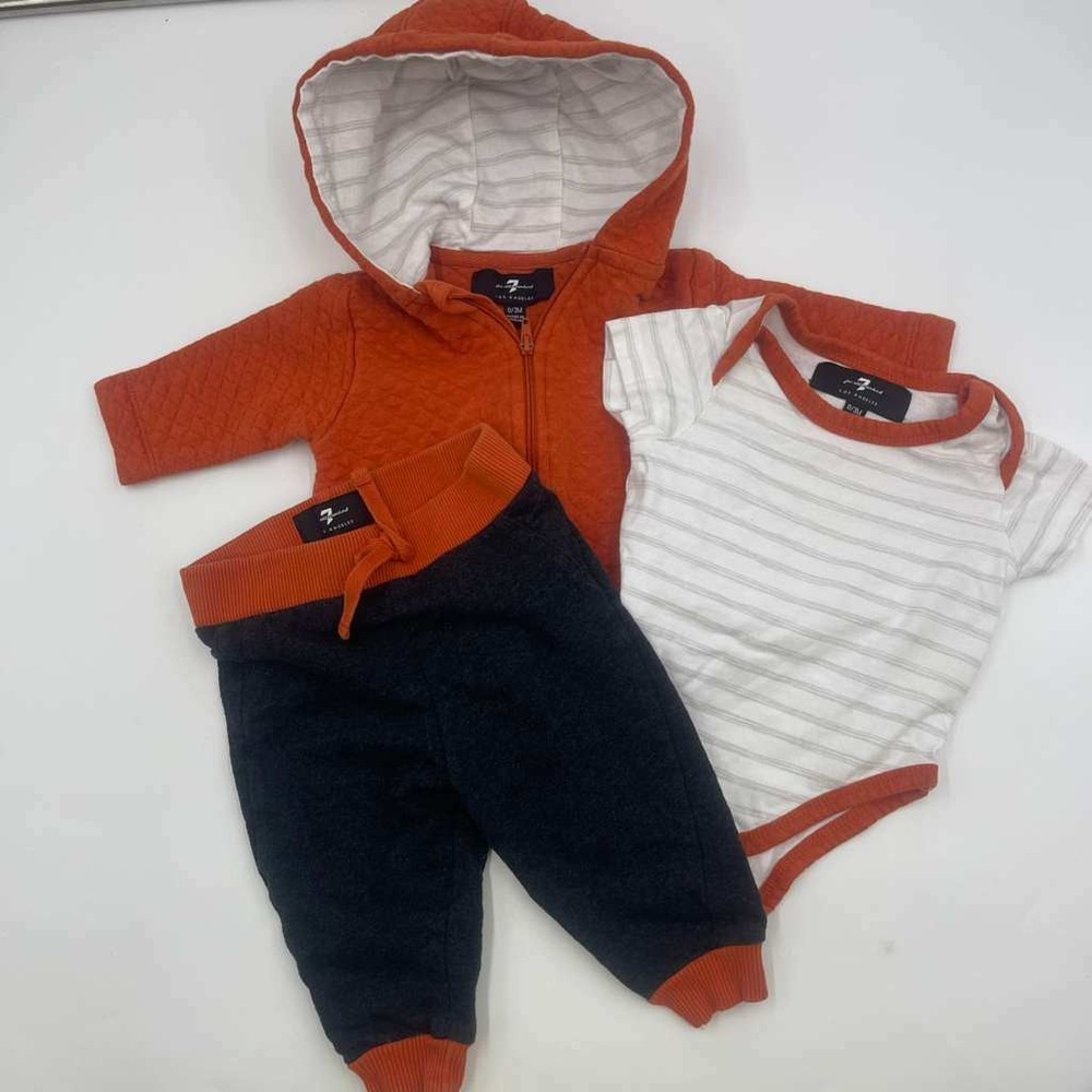 7 For All Mankind Baby Outfit 3 Piece Hoodie Bodysuit‎ Pants Orange Black 0 3M